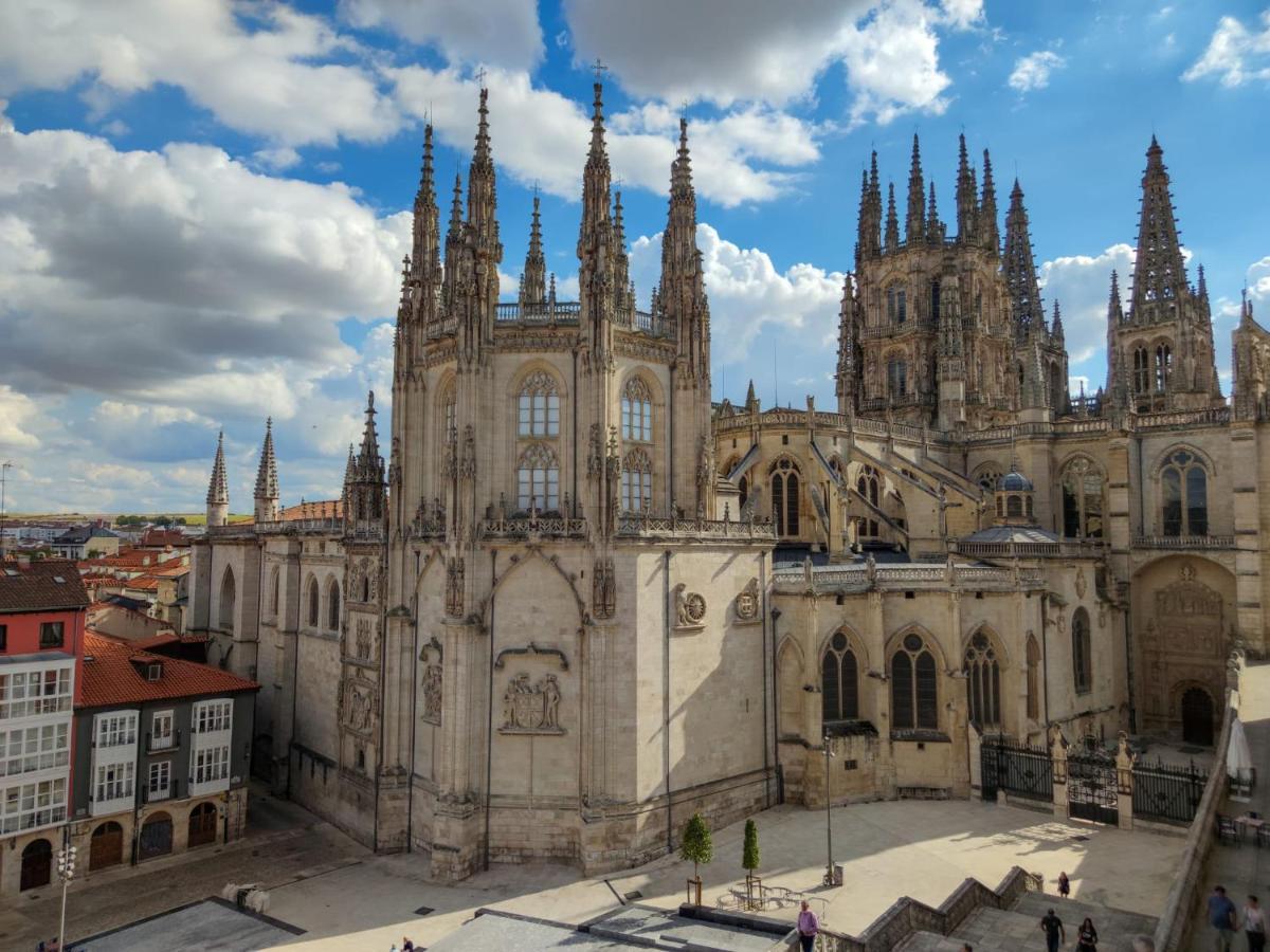 Una Mirada A La Catedral-Apartamentos Burgos Catedral Exterior photo